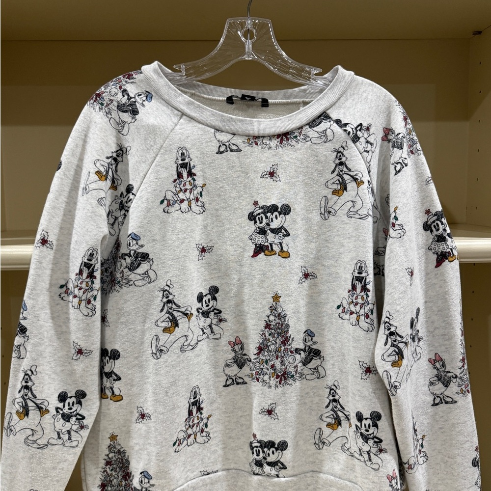 Disney x AE Christmas Mickey and friends